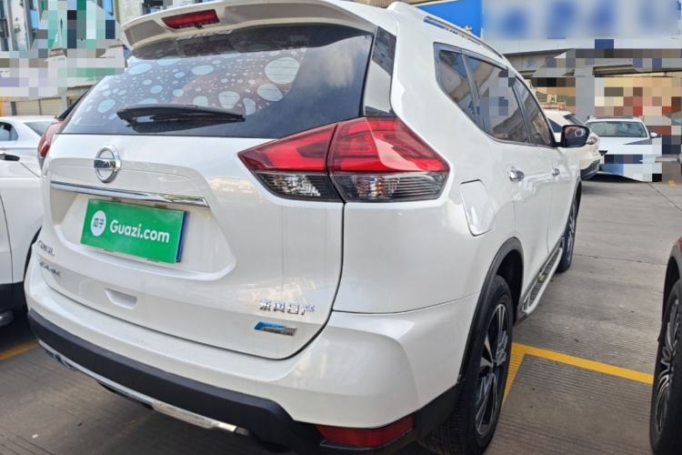 Used Nissan X-Trail 2017 2.5L CVT Leading Edition 4WD Rear Right 45 Deg