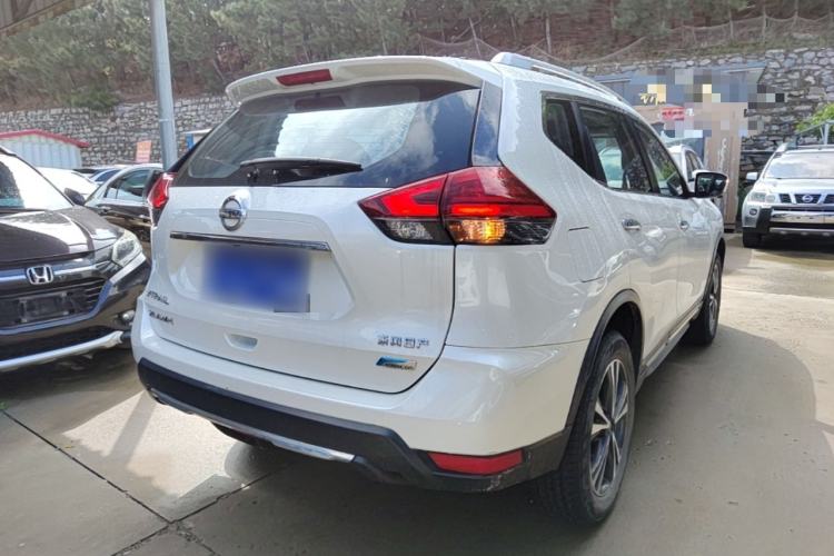 Used Nissan X-Trail 2017 2.5L CVT Luxury Edition 4WD Rear Right 45 Deg