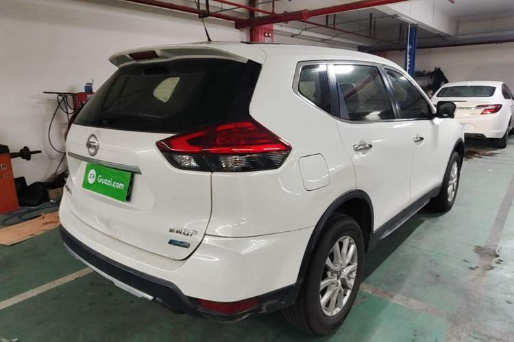 Used Nissan X-Trail 2017 2.0L CVT Comfort Edition 2WD Rear Right 45 Deg
