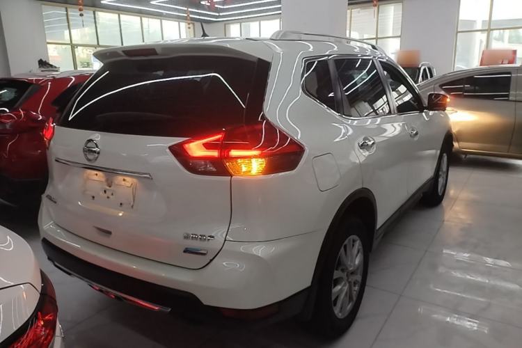 Used Nissan X-Trail 2017 2.0L CVT Comfort Edition 2WD Rear Right 45 Deg