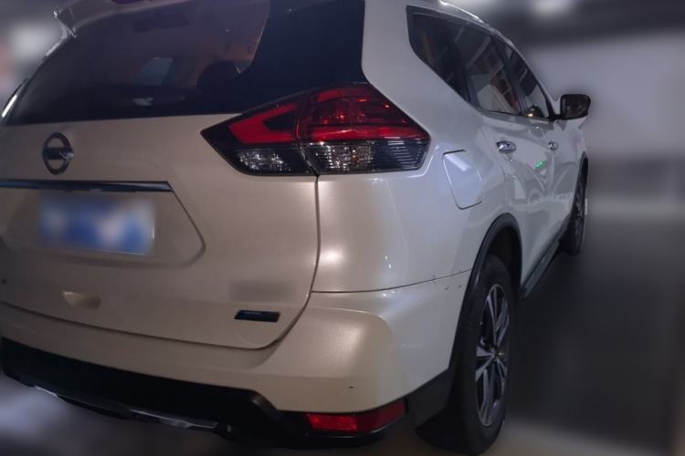 Used Nissan X-Trail 2017 2.5L CVT 7-Seater Leading Edition 4WD Rear Right 45 Deg