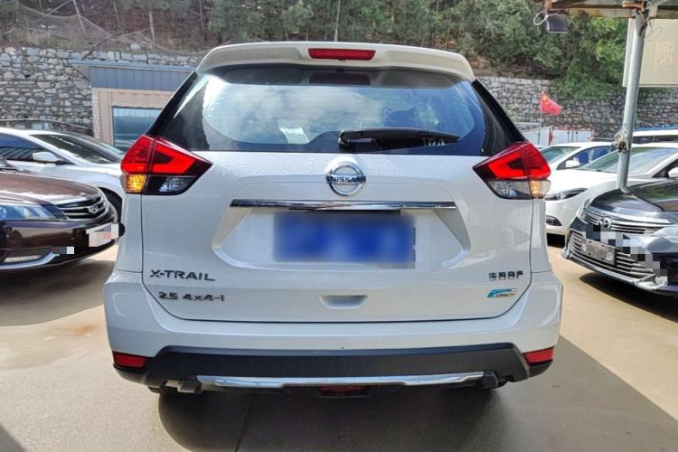 Used Nissan X-Trail 2017 2.5L CVT Luxury Edition 4WD Rear