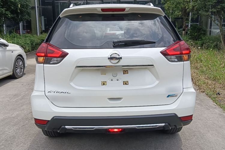 Used Nissan X-Trail 2017 2.5L CVT Luxury Edition 4WD Rear