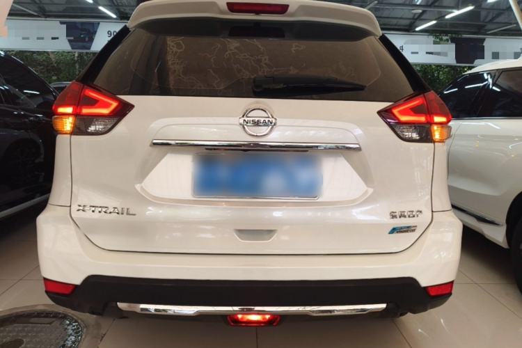 Used Nissan X-Trail 2017 2.5L CVT Luxury Edition 4WD Rear