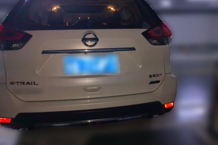 Used Nissan X-Trail 2017 2.5L CVT 7-Seater Leading Edition 4WD Rear