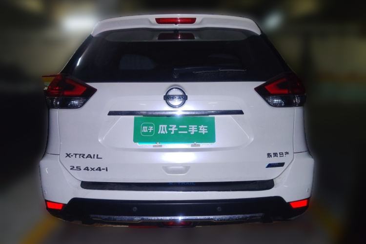 Used Nissan X-Trail 2017 2.5L CVT Luxury Edition 4WD Rear