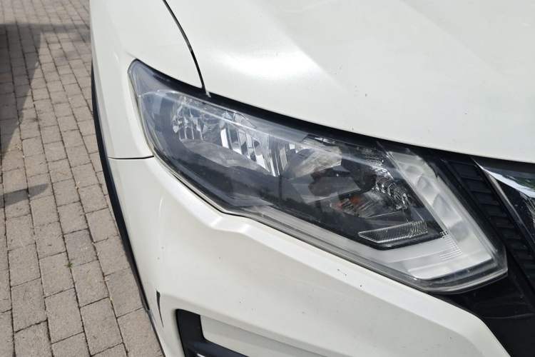 Used Nissan X-Trail 2017 2.0L CVT Comfort Edition 2WD Right Front Headlight