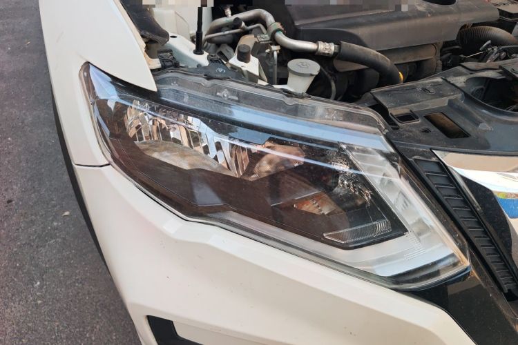 Used Nissan X-Trail 2017 2.0L CVT Comfort Edition 2WD Right Front Headlight