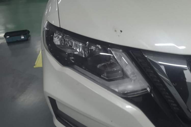 Used Nissan X-Trail 2017 2.0L CVT Comfort Edition 2WD Right Front Headlight
