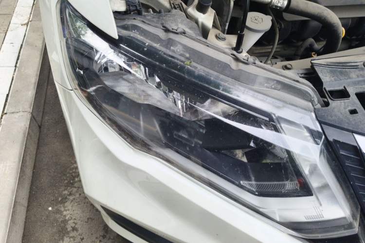 Used Nissan X-Trail 2017 2.0L CVT Comfort Edition 2WD Right Front Headlight