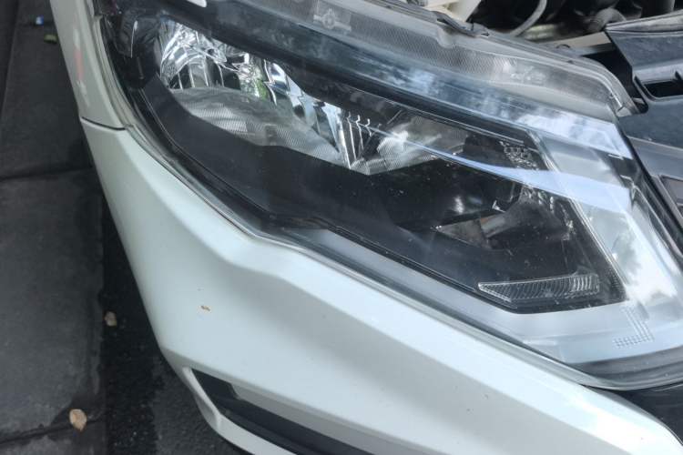 Used Nissan X-Trail 2017 2.0L CVT Comfort Edition 2WD Right Front Headlight