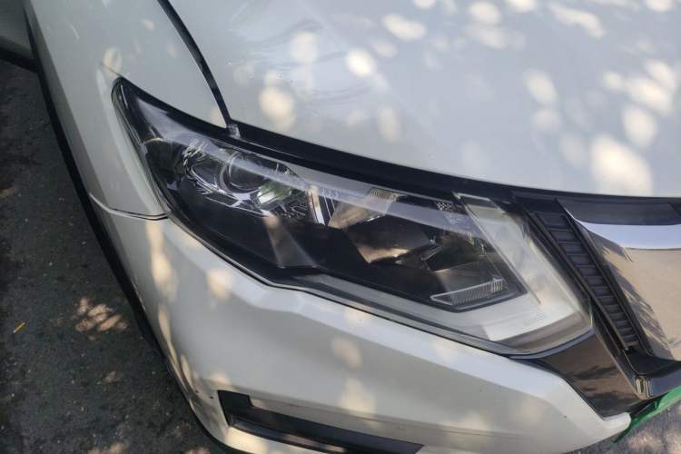 Used Nissan X-Trail 2017 2.0L CVT Comfort Edition 2WD Right Front Headlight