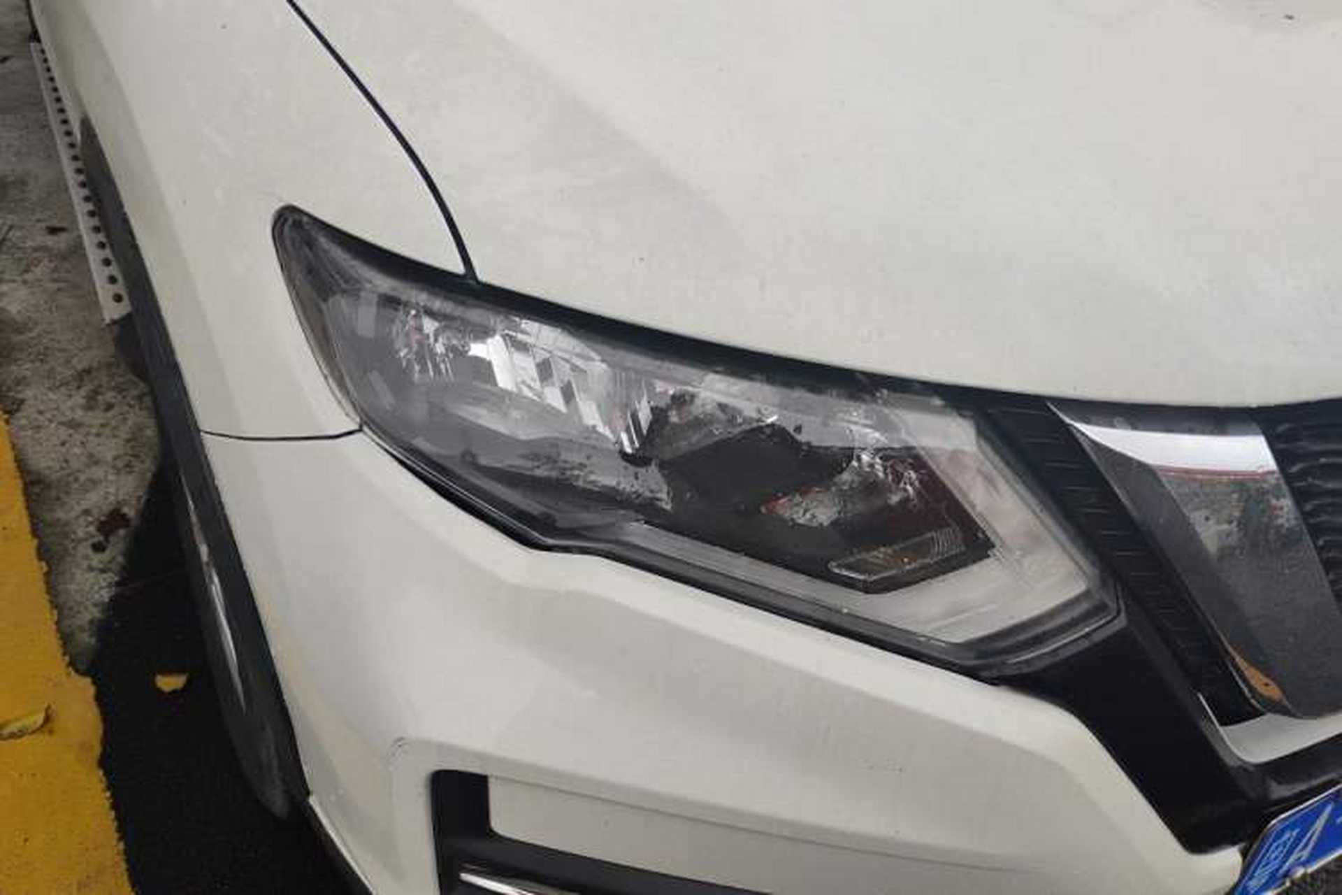 Used Nissan X-Trail 2017 2.0L CVT Comfort Edition 2WD Right Front Headlight