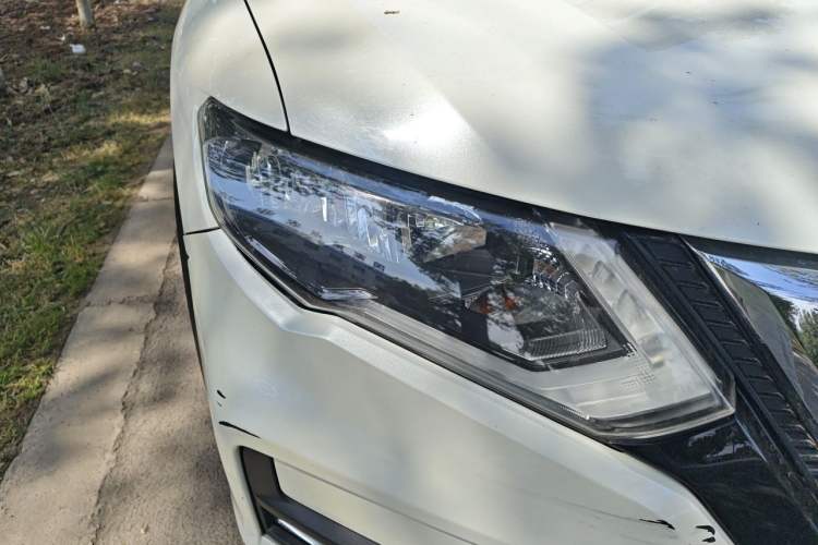 Used Nissan X-Trail 2017 2.0L CVT Comfort Edition 2WD Right Front Headlight