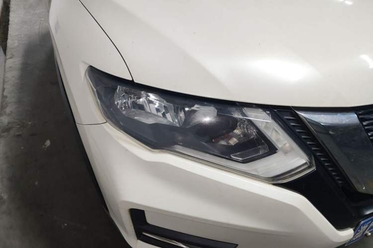 Used Nissan X-Trail 2017 2.0L CVT Comfort Edition 2WD Right Front Headlight