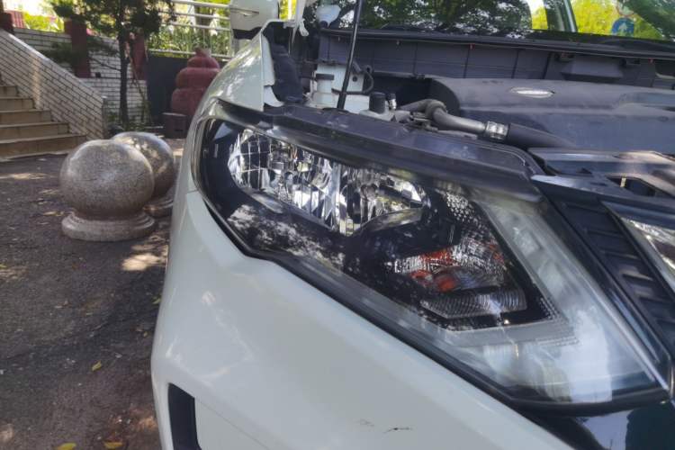 Used Nissan X-Trail 2017 2.0L CVT Comfort Edition 2WD Right Front Headlight