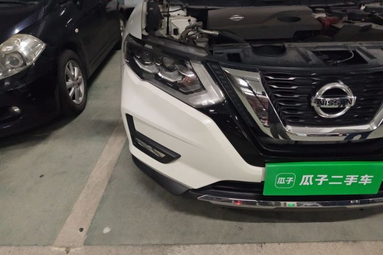 Used Nissan X-Trail 2017 2.0L CVT Comfort Edition 2WD Right Front Headlight