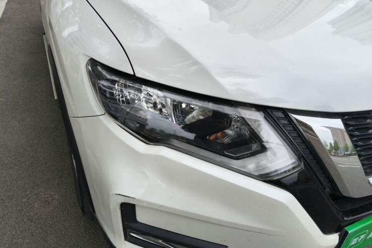 Used Nissan X-Trail 2017 2.0L CVT Comfort Edition 2WD Right Front Headlight