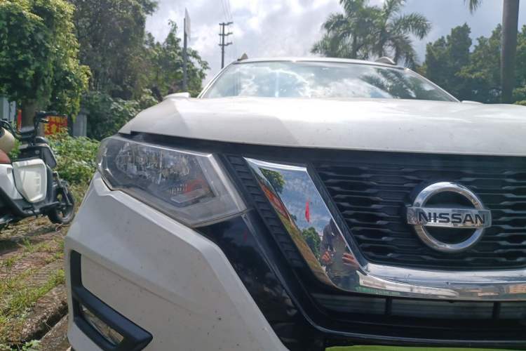 Used Nissan X-Trail 2017 2.0L CVT Comfort Edition 2WD Right Front Headlight
