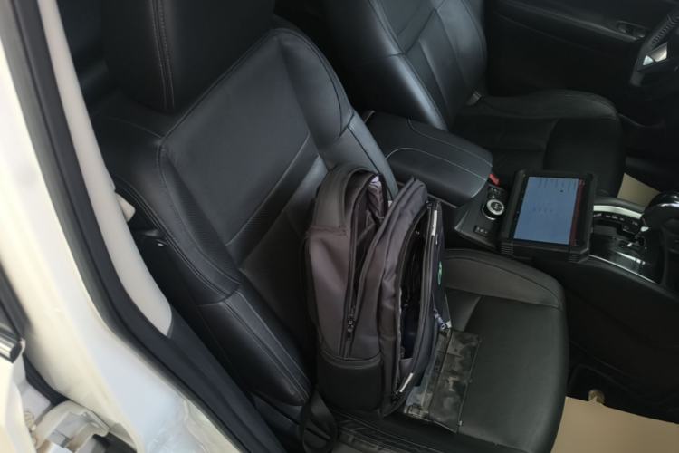 Used Nissan X-Trail 2017 2.5L CVT Luxury Edition 4WD Right Front Seat