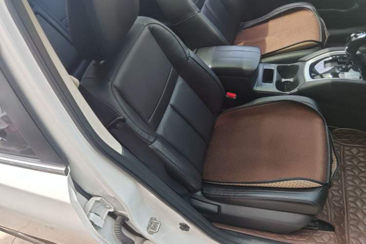 Used Nissan X-Trail 2017 2.0L CVT Comfort Edition 2WD Right Front Seat