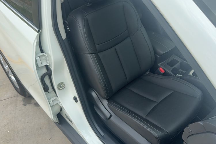Used Nissan X-Trail 2017 2.0L CVT Comfort Edition 2WD Right Front Seat
