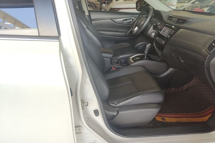 Used Nissan X-Trail 2017 2.0L CVT Comfort Edition 2WD Right Front Seat