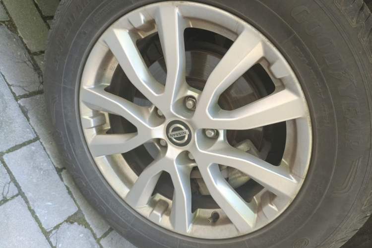 Used Nissan X-Trail 2017 2.0L CVT Comfort Edition 2WD Right Front Wheel Hub