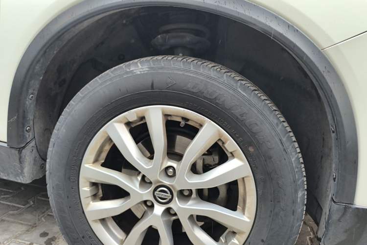 Used Nissan X-Trail 2017 2.0L CVT Comfort Edition 2WD Right Front Wheel Hub