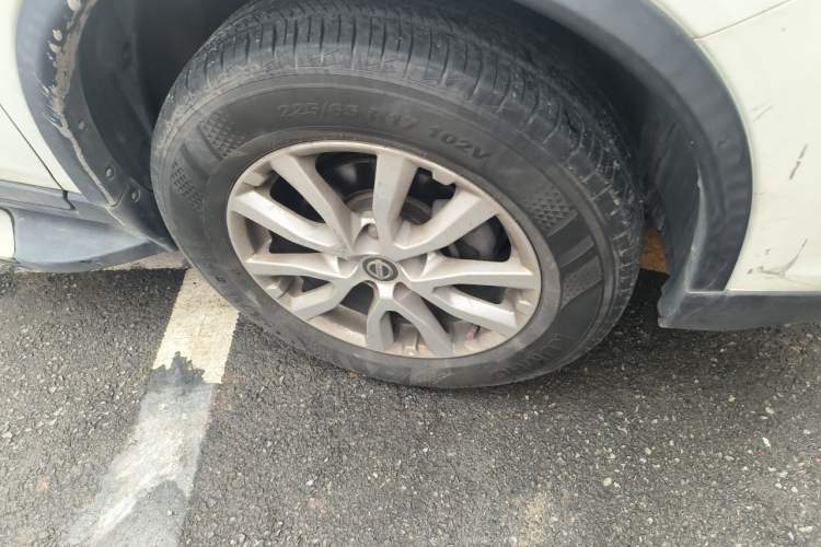 Used Nissan X-Trail 2017 2.0L CVT Comfort Edition 2WD Right Front Wheel Hub
