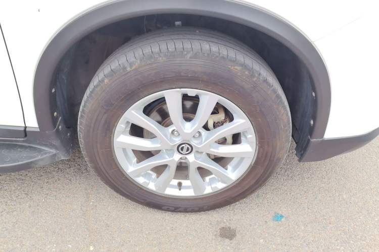 Used Nissan X-Trail 2017 2.0L CVT Comfort Edition 2WD Right Front Wheel Hub