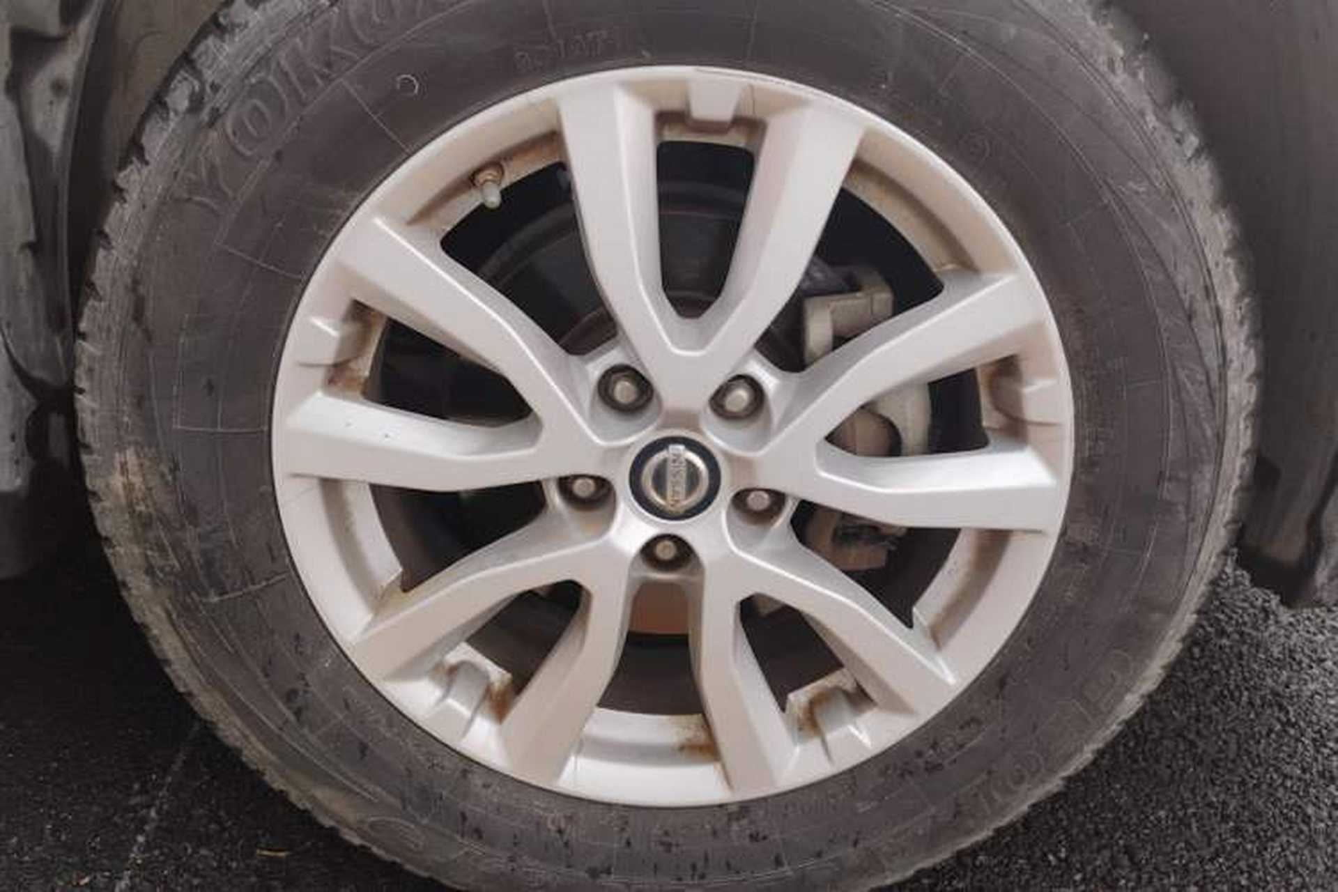 Used Nissan X-Trail 2017 2.0L CVT Comfort Edition 2WD Right Front Wheel Hub