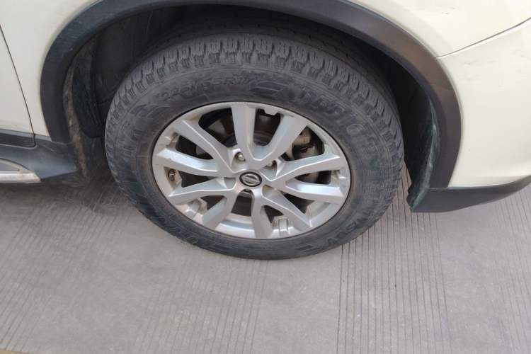 Used Nissan X-Trail 2017 2.0L CVT Comfort Edition 2WD Right Front Wheel Hub