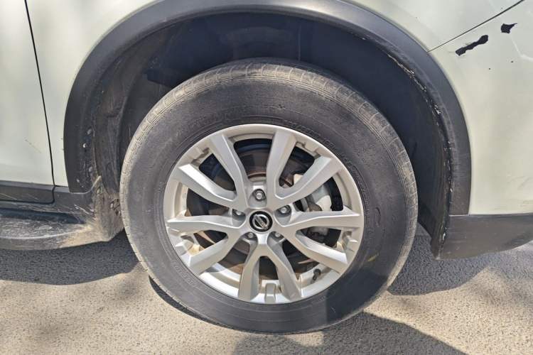 Used Nissan X-Trail 2017 2.0L CVT Comfort Edition 2WD Right Front Wheel Hub