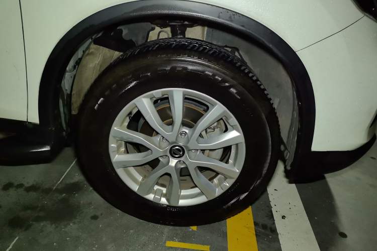 Used Nissan X-Trail 2017 2.0L CVT Comfort Edition 2WD Right Front Wheel Hub