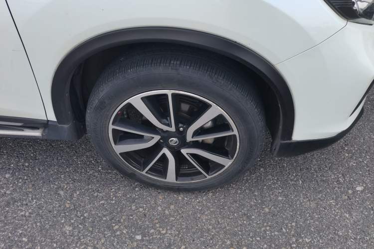 Used Nissan X-Trail 2017 2.5L CVT Ultimate Edition 4WD Right Front Wheel Hub