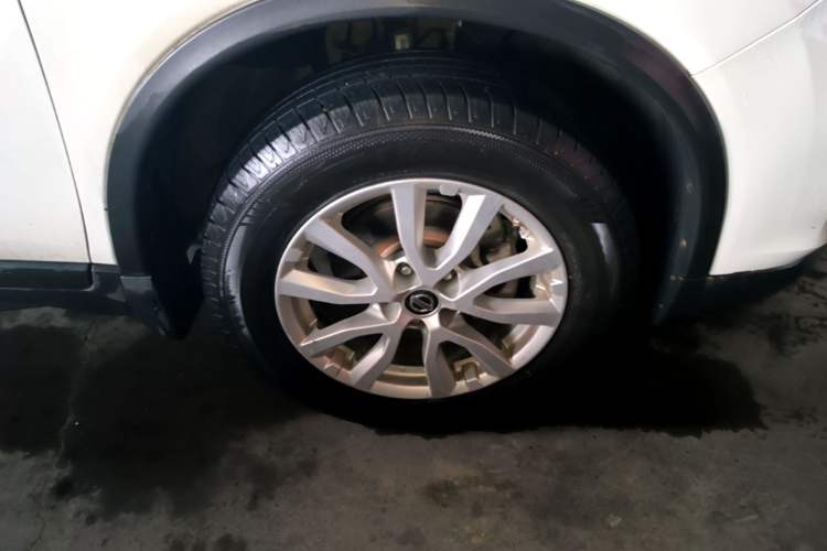 Used Nissan X-Trail 2017 2.0L CVT Comfort Edition 2WD Right Front Wheel Hub