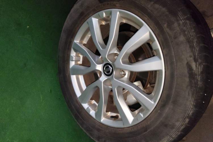Used Nissan X-Trail 2017 2.0L CVT Smart Enjoyment Version 2WD Right Front Wheel Hub