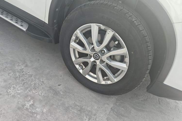 Used Nissan X-Trail 2017 2.0L CVT Comfort Edition 2WD Right Front Wheel Hub