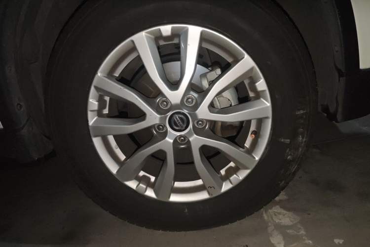 Used Nissan X-Trail 2017 2.0L CVT Smart Enjoyment Version 2WD Right Front Wheel Hub