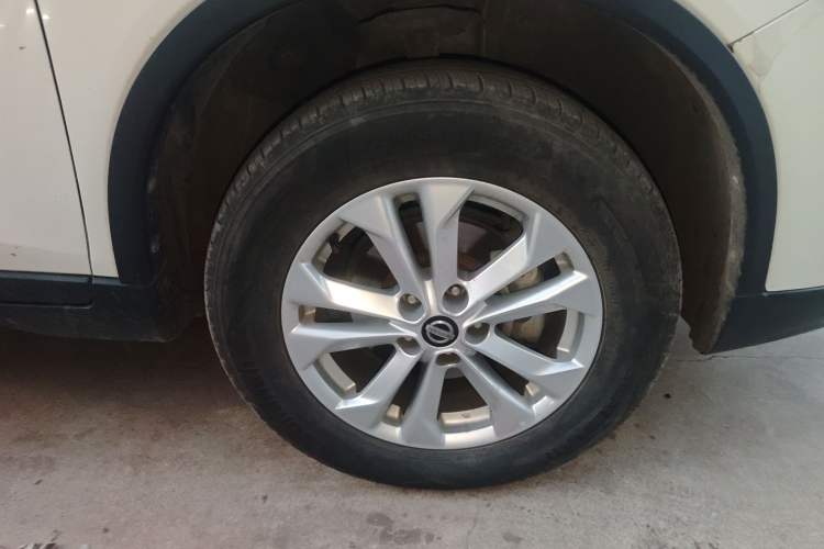 Used Nissan X-Trail 2017 2.0L Manual Classic Edition 2WD Right Front Wheel Hub