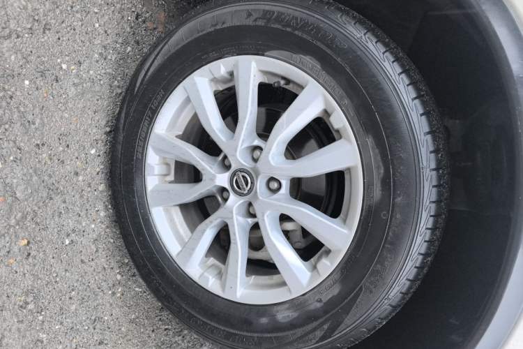 Used Nissan X-Trail 2017 2.0L CVT Comfort Edition 2WD Right Front Wheel Hub