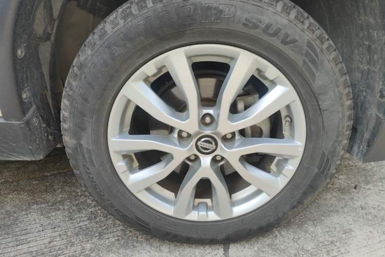 Used Nissan X-Trail 2017 2.0L CVT Comfort Edition 2WD Right Front Wheel Hub