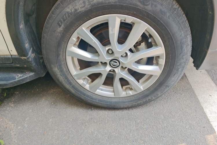 Used Nissan X-Trail 2017 2.0L CVT Comfort Edition 2WD Right Front Wheel Hub
