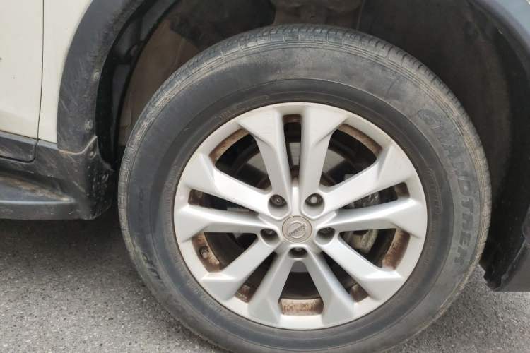 Used Nissan X-Trail 2017 2.0L Manual Classic Edition 2WD Right Front Wheel Hub