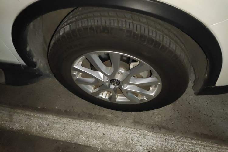 Used Nissan X-Trail 2017 2.0L CVT Comfort Edition 2WD Right Front Wheel Hub