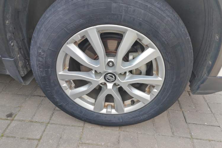 Used Nissan X-Trail 2017 2.0L CVT Comfort Edition 2WD Right Front Wheel Hub