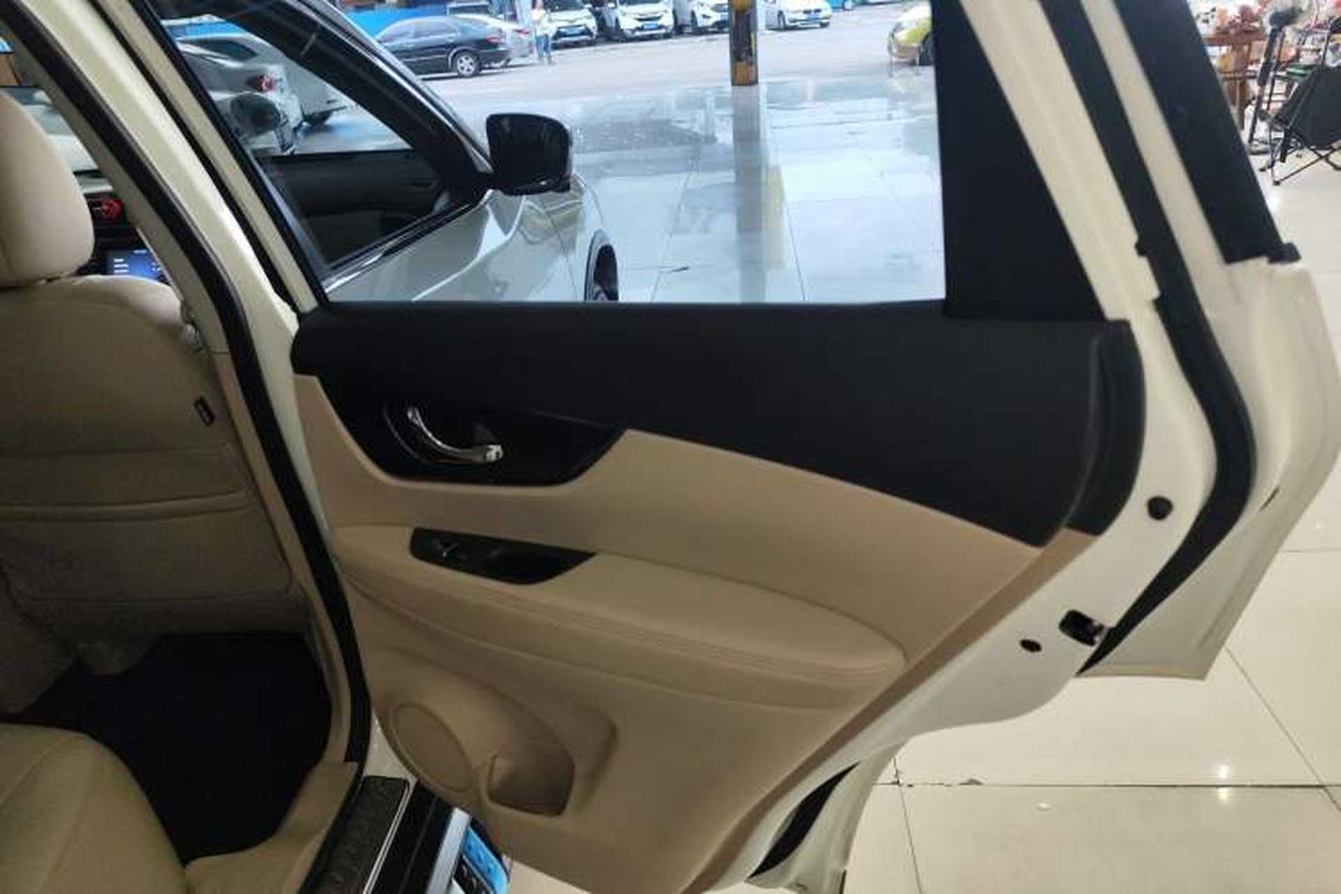 Used Nissan X-Trail 2017 2.0L CVT Comfort Edition 2WD Right Rear Door Interior