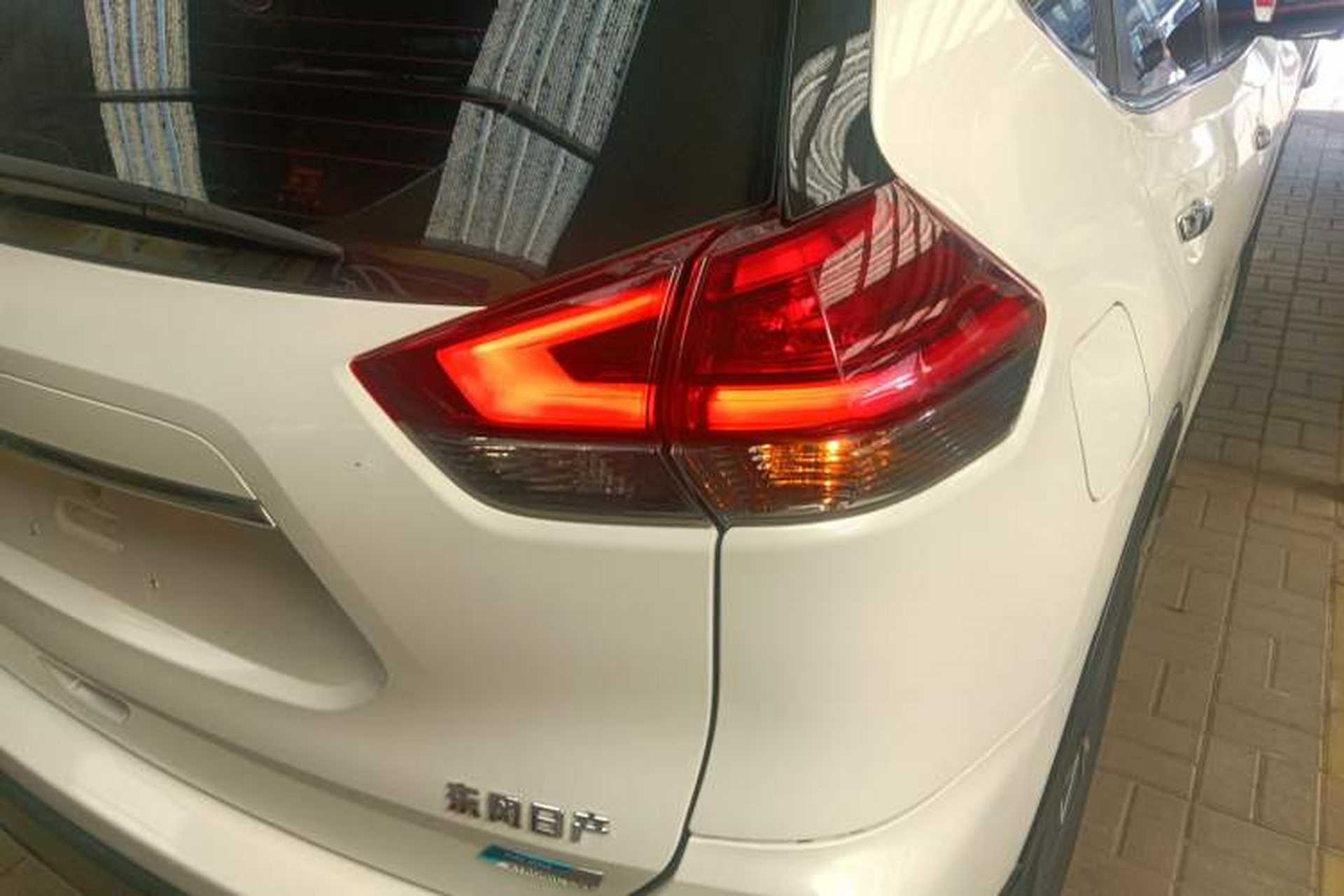 Used Nissan X-Trail 2017 2.5L CVT Luxury Edition 4WD Right Rear Taillight