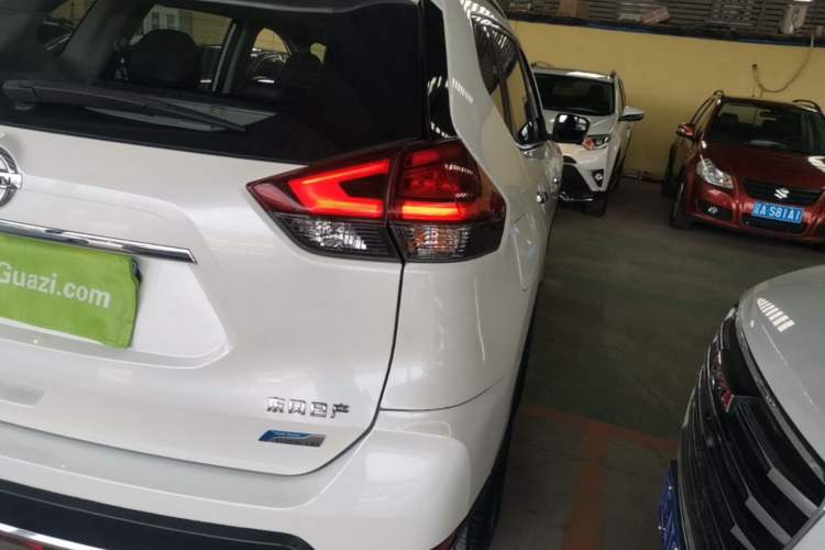 Used Nissan X-Trail 2017 2.0L CVT Comfort Edition 2WD Right Rear Taillight